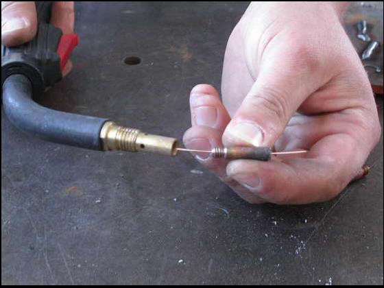 Bad welding tip on MIG welding torch   